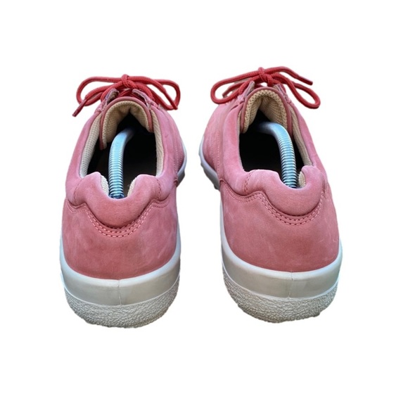 Lace Up Leather Sneakers - Size 8 - Picture 5 of 11